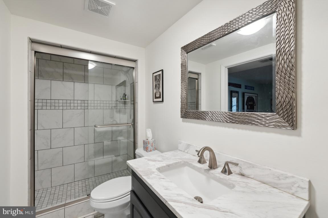 15325 WATERS EDGE CT