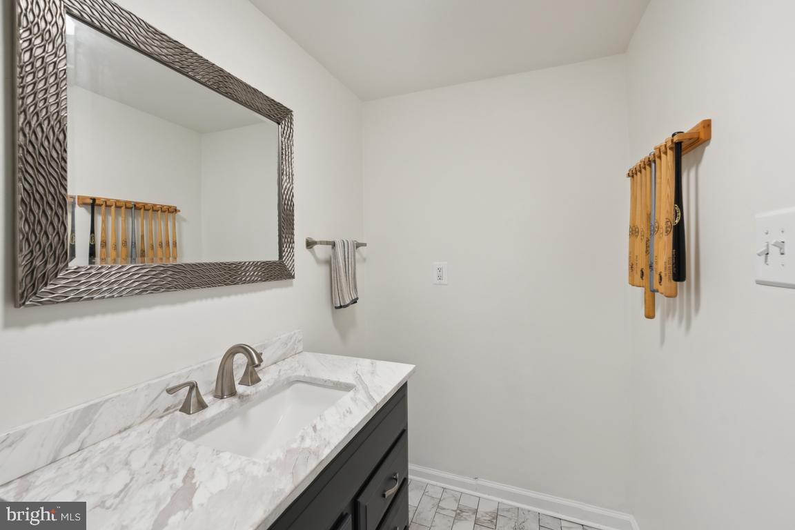 15325 WATERS EDGE CT
