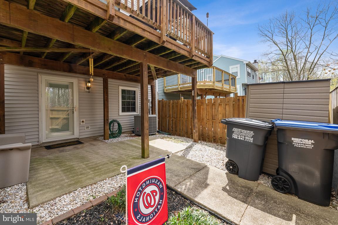 15325 WATERS EDGE CT