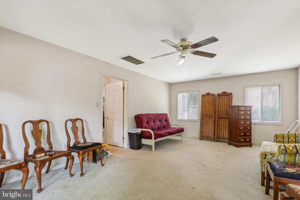 12688 Occoquan Rd
