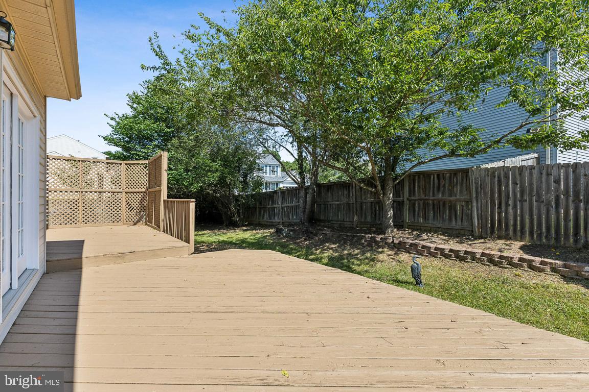 5402 Staples Ln