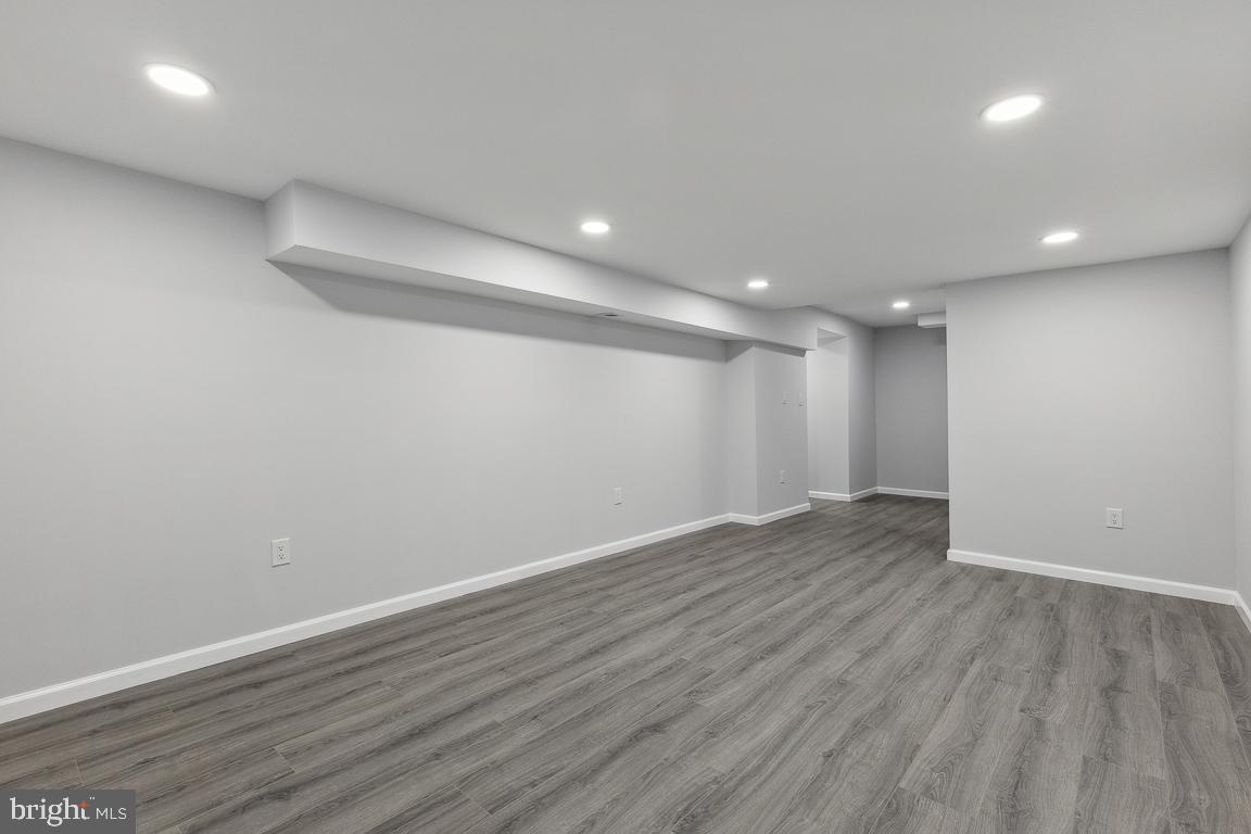 5402 Staples Ln