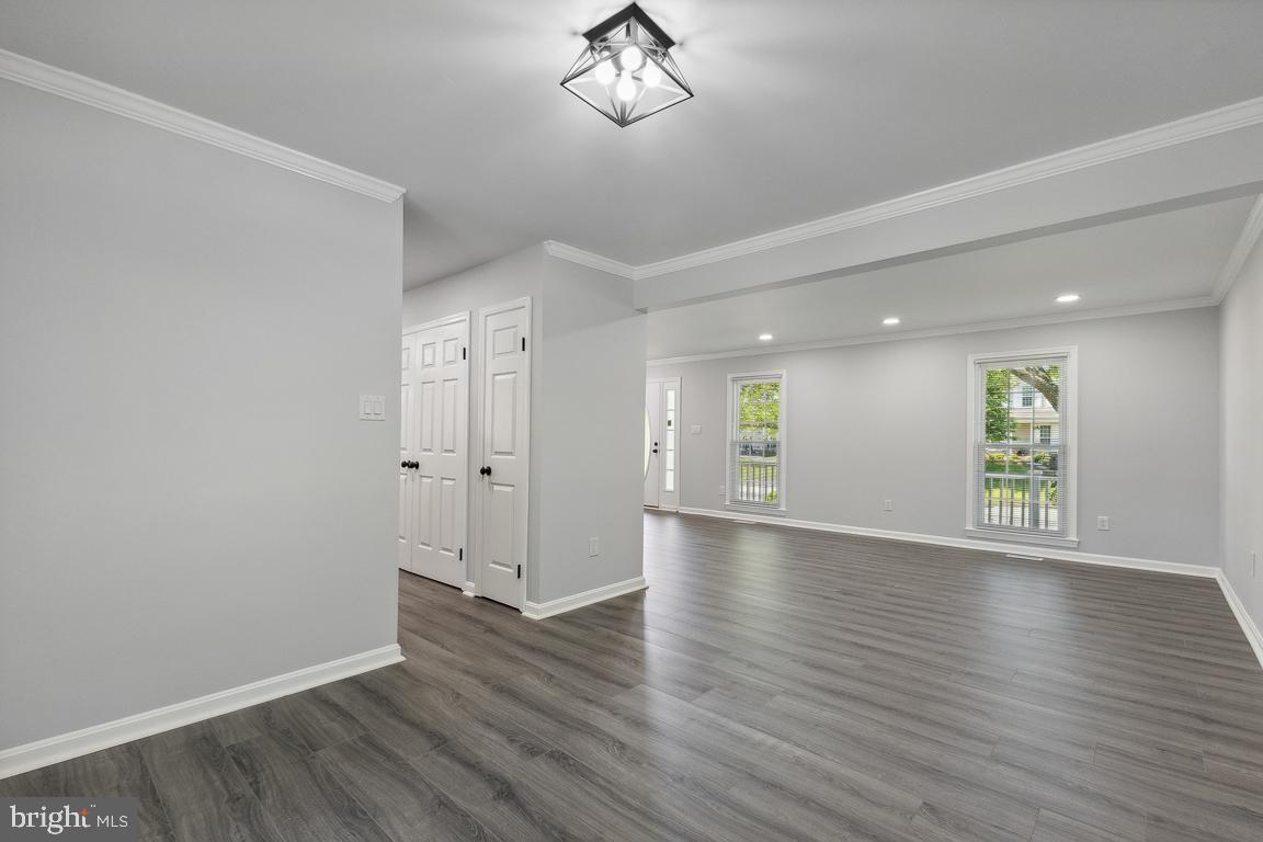 5402 Staples Ln