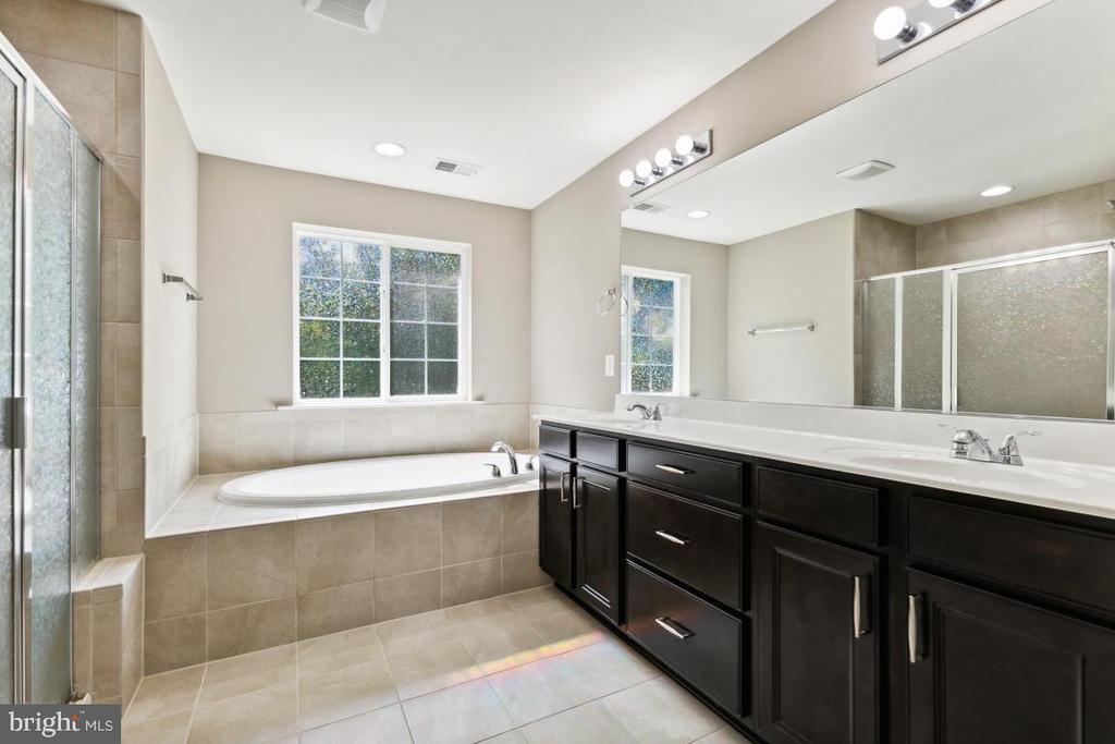 18205 Jillian Ln