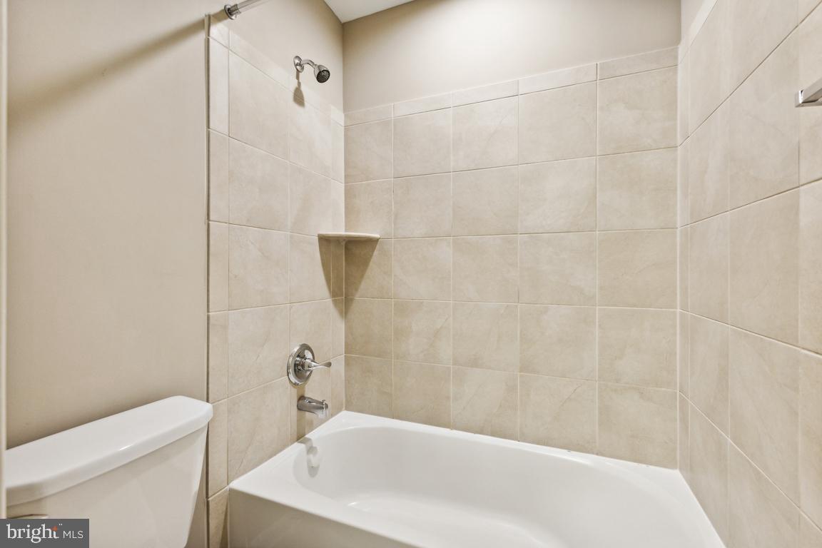 18205 Jillian Ln