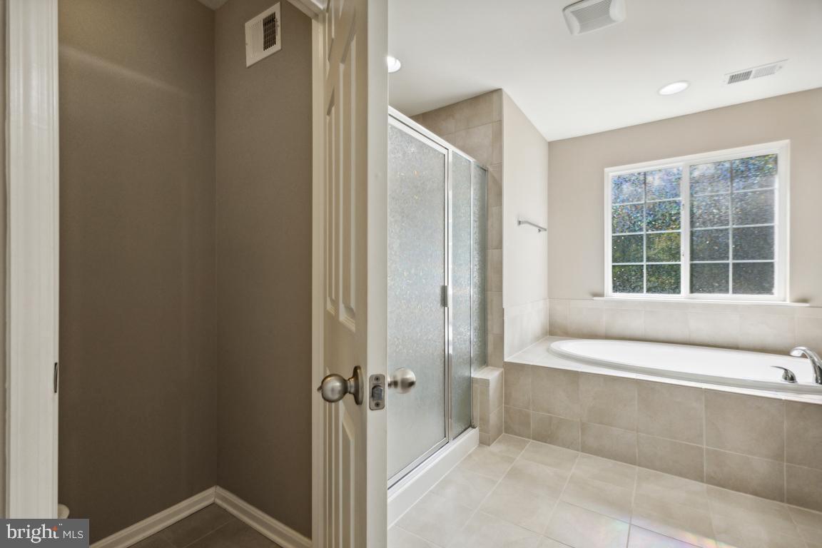 18205 Jillian Ln