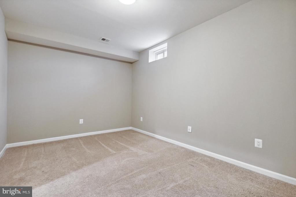 18205 Jillian Ln