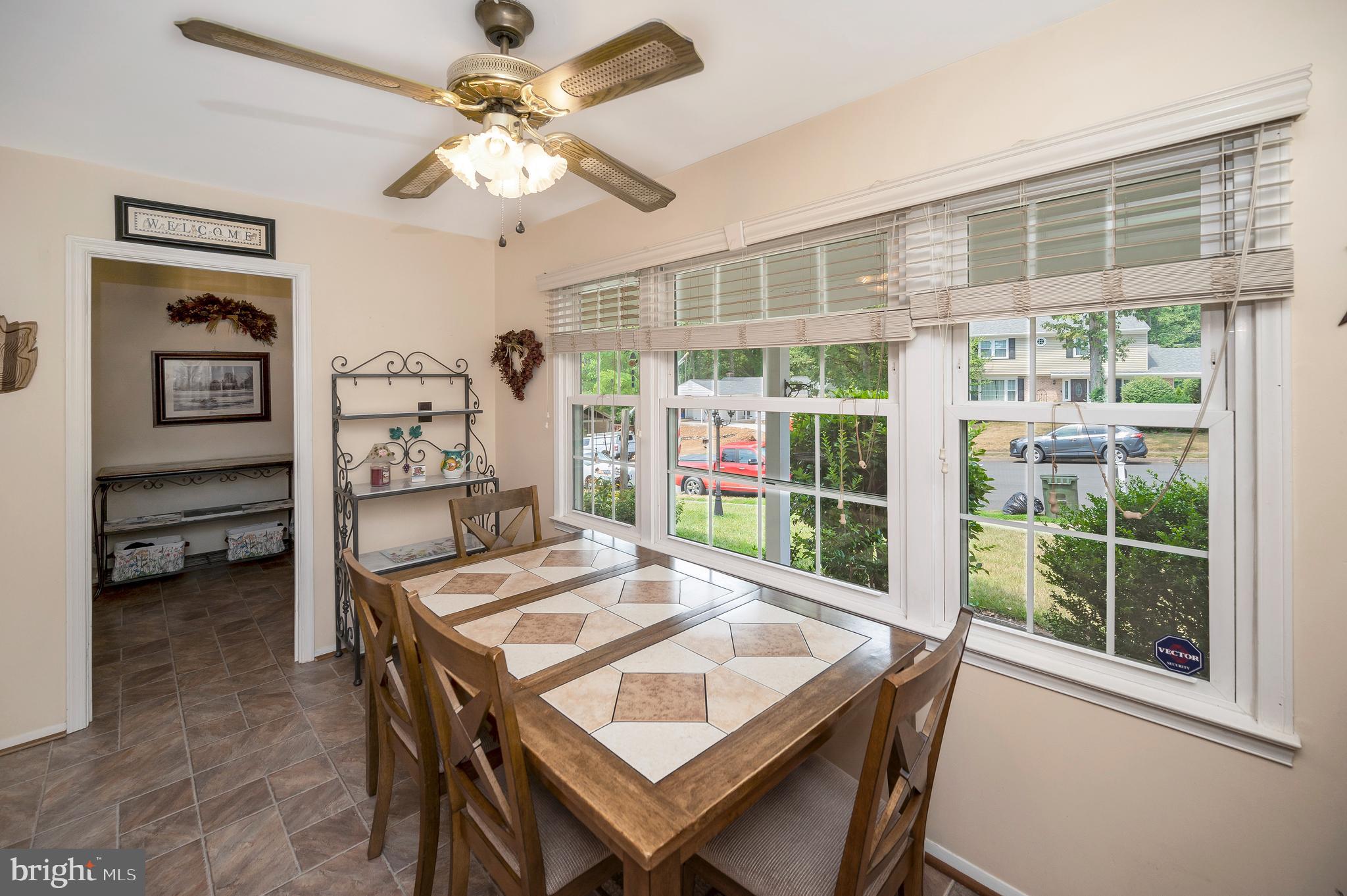 12217 Oakwood Dr