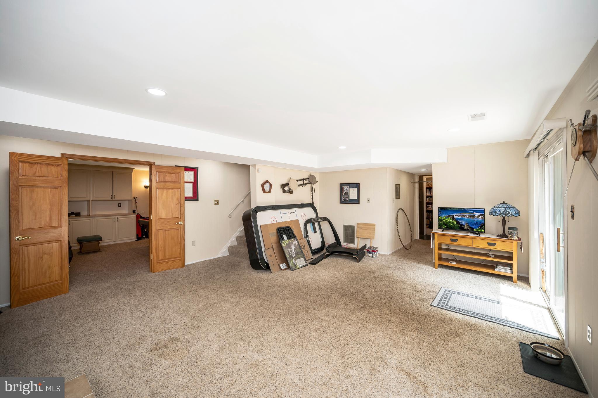 12217 Oakwood Dr