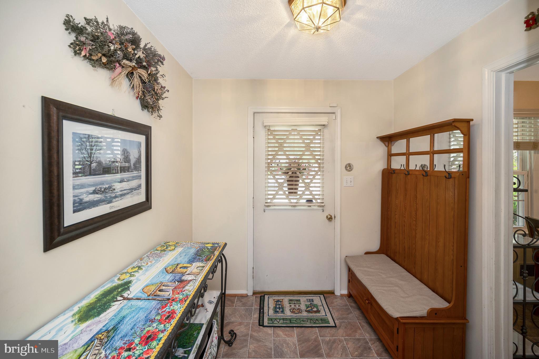 12217 Oakwood Dr