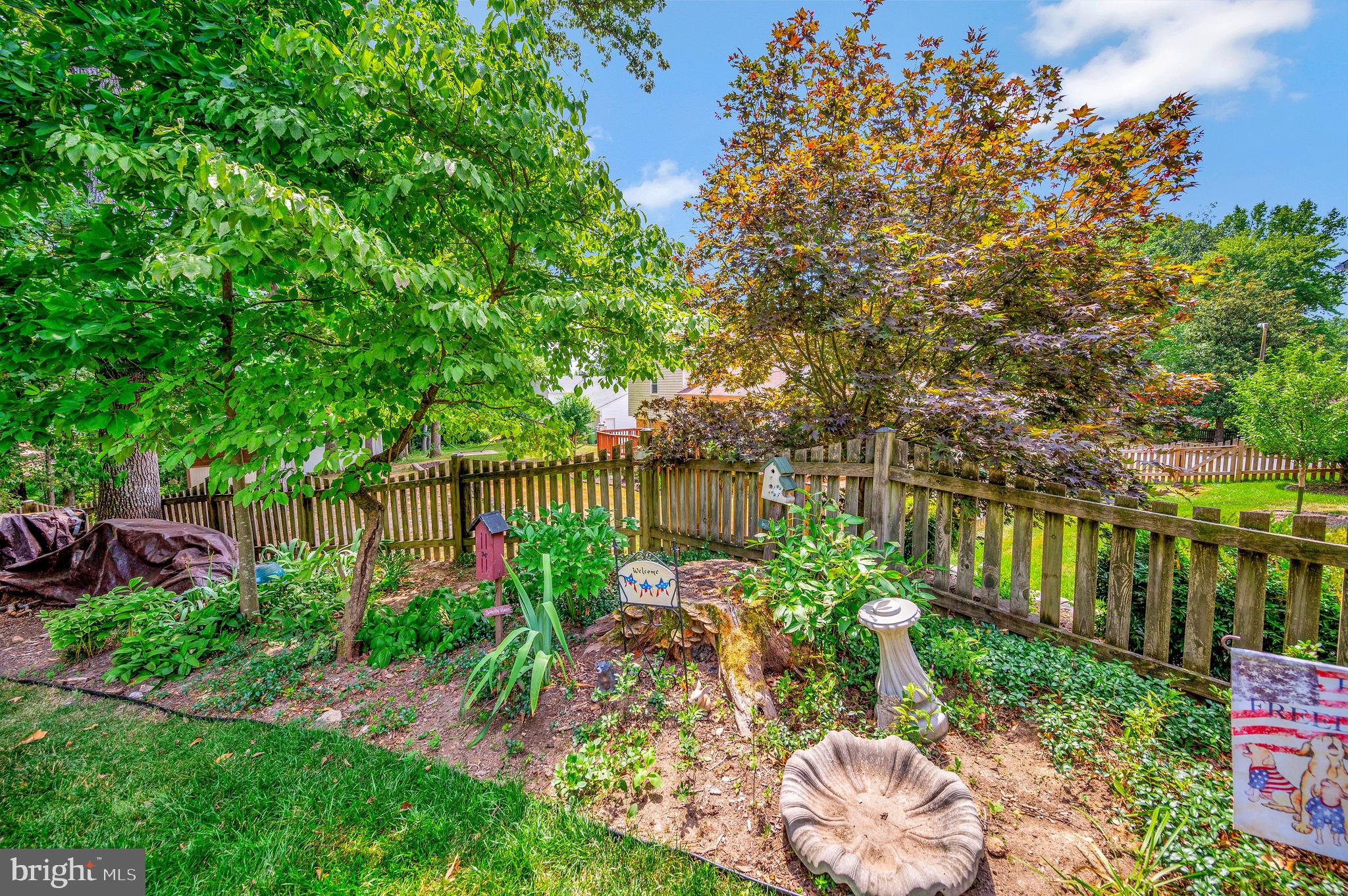 12217 Oakwood Dr