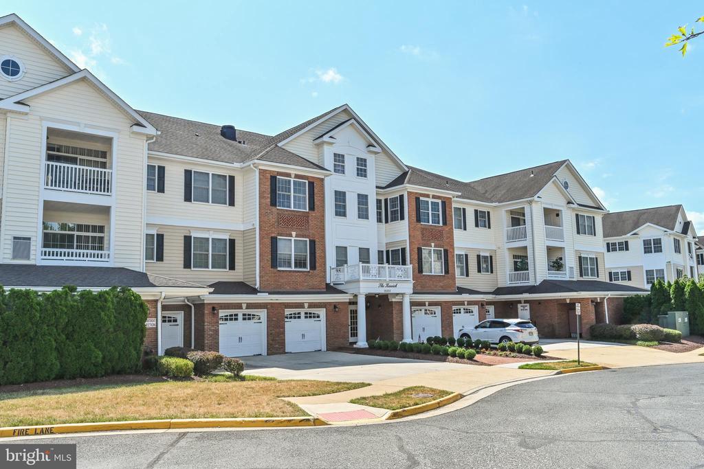 15221 Royal Crest Dr #205