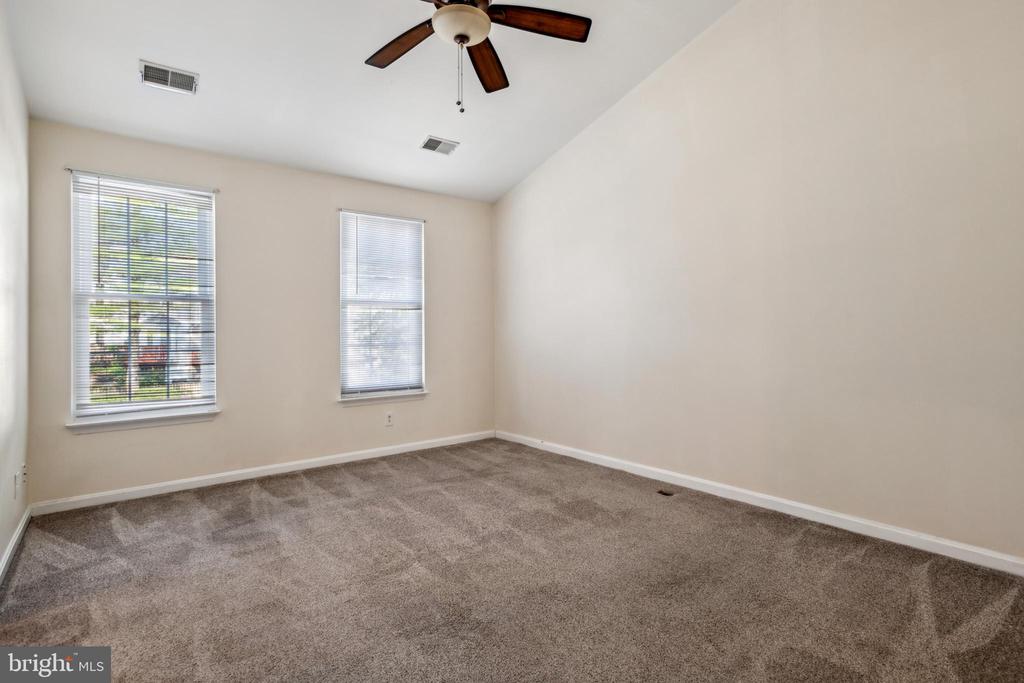 4969 Buena Vista Dr