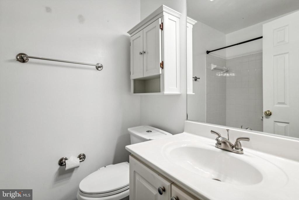 4969 Buena Vista Dr