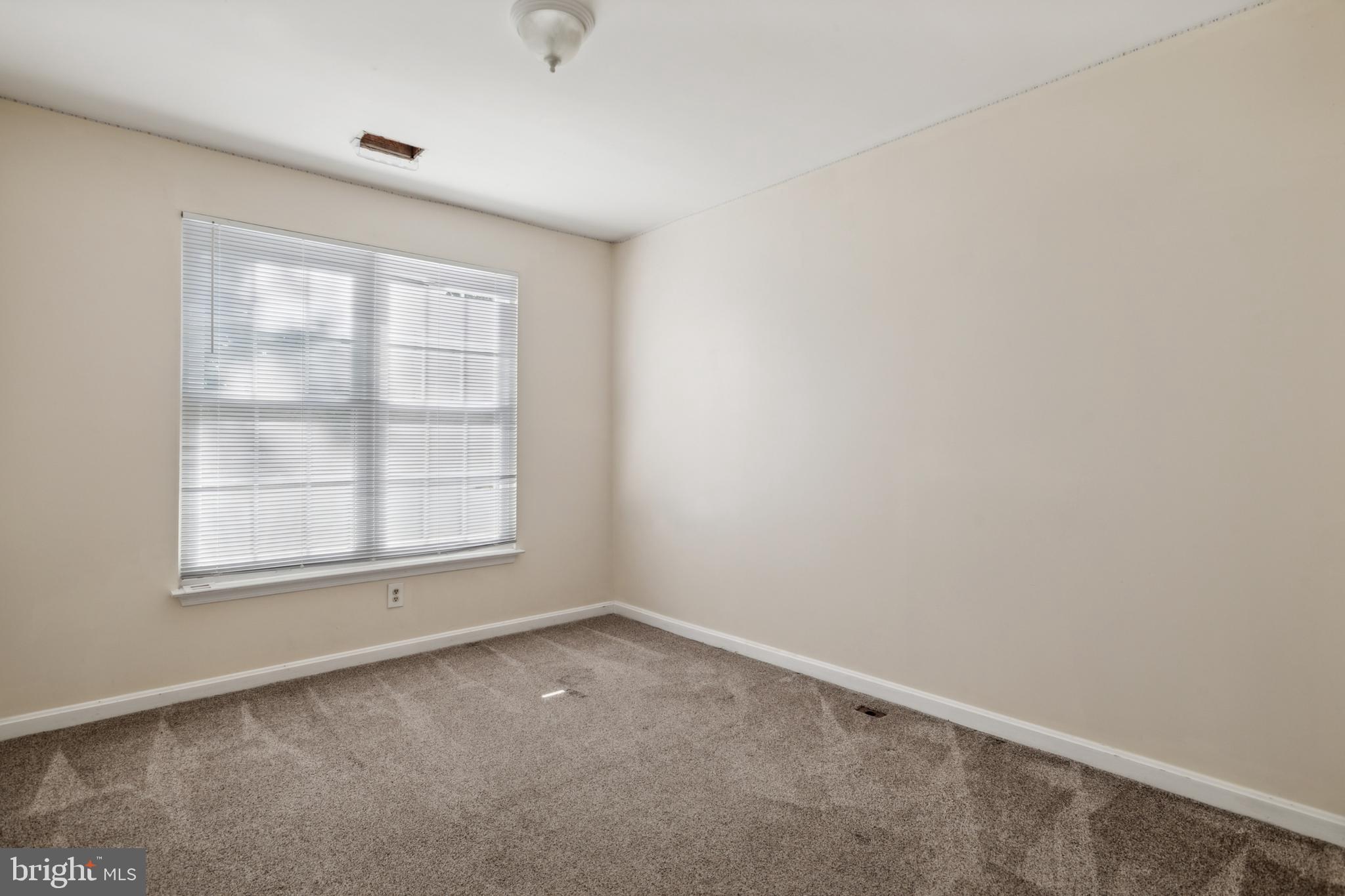 4969 Buena Vista Dr