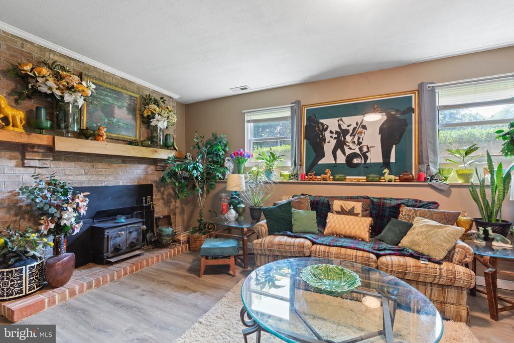 12525 Spring Dr