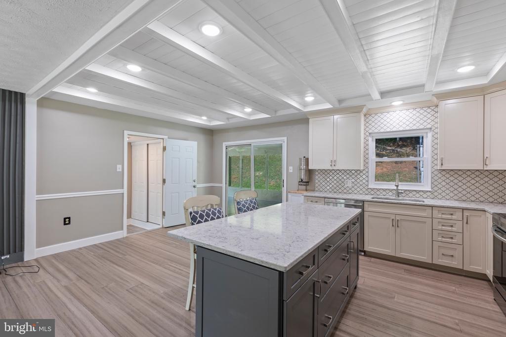 12525 Spring Dr