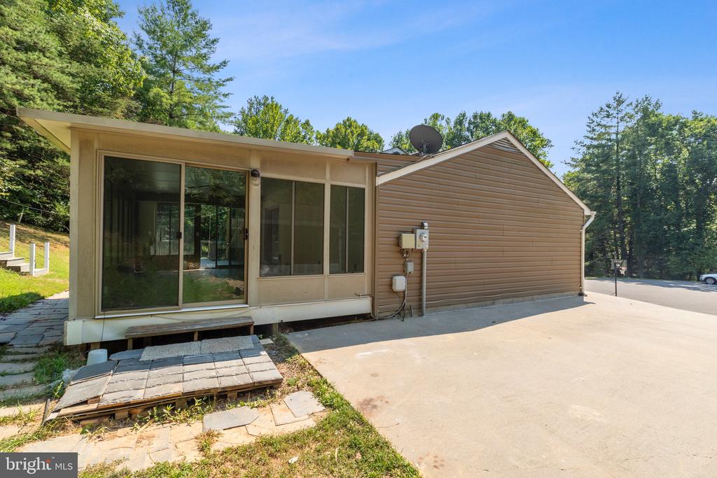 12525 Spring Dr
