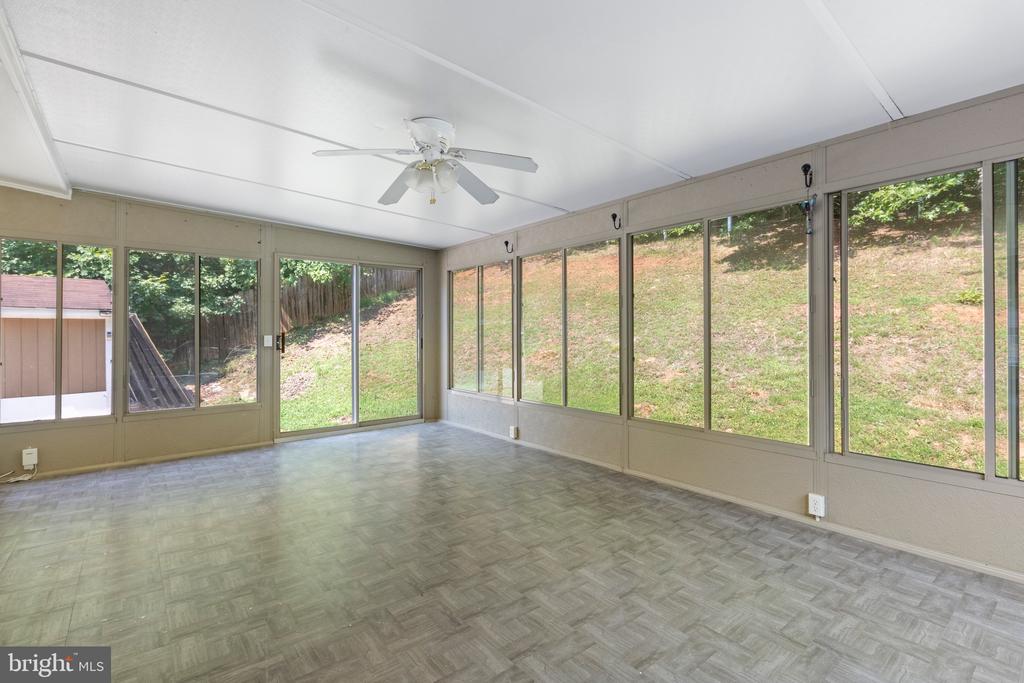 12525 Spring Dr