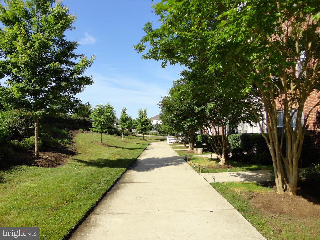 4106 POTOMAC HIGHLANDS CIR #3