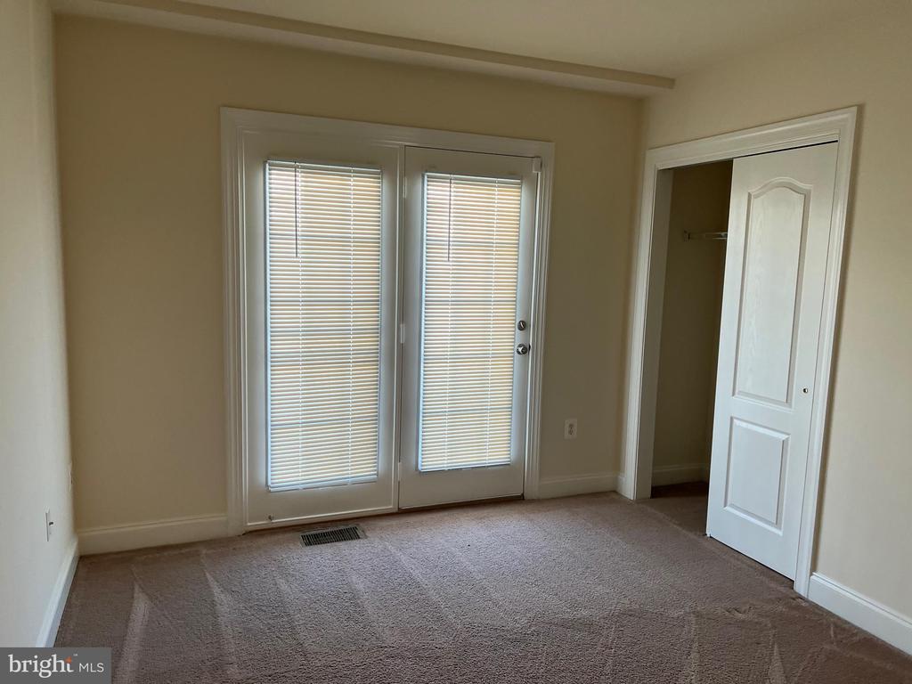 4106 POTOMAC HIGHLANDS CIR #3