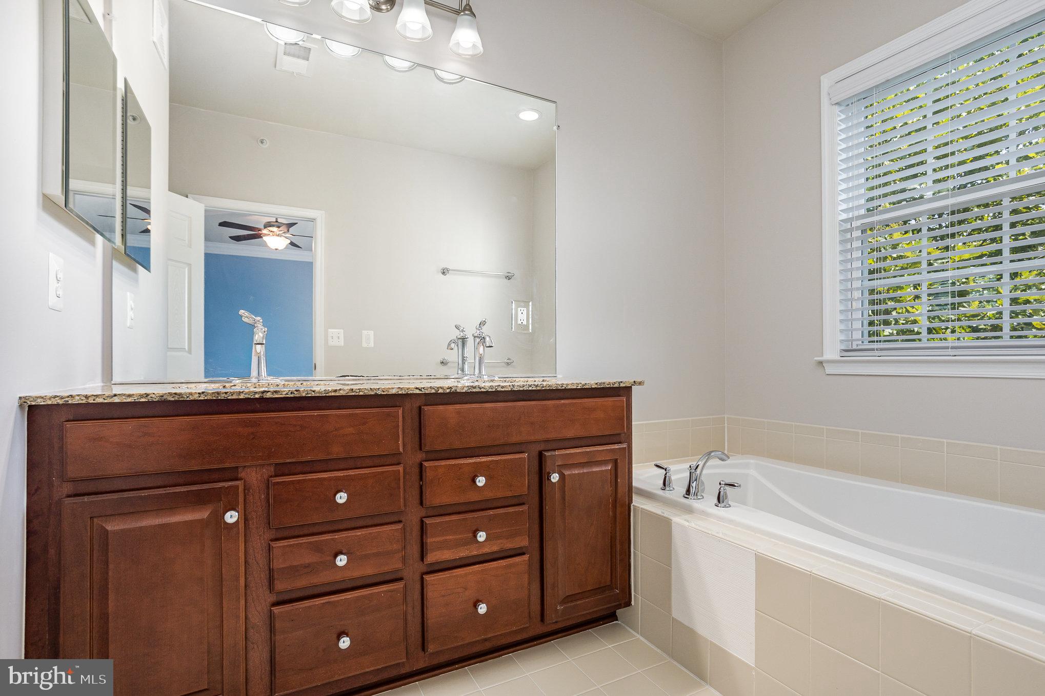 14896 Potomac Branch Dr #321a