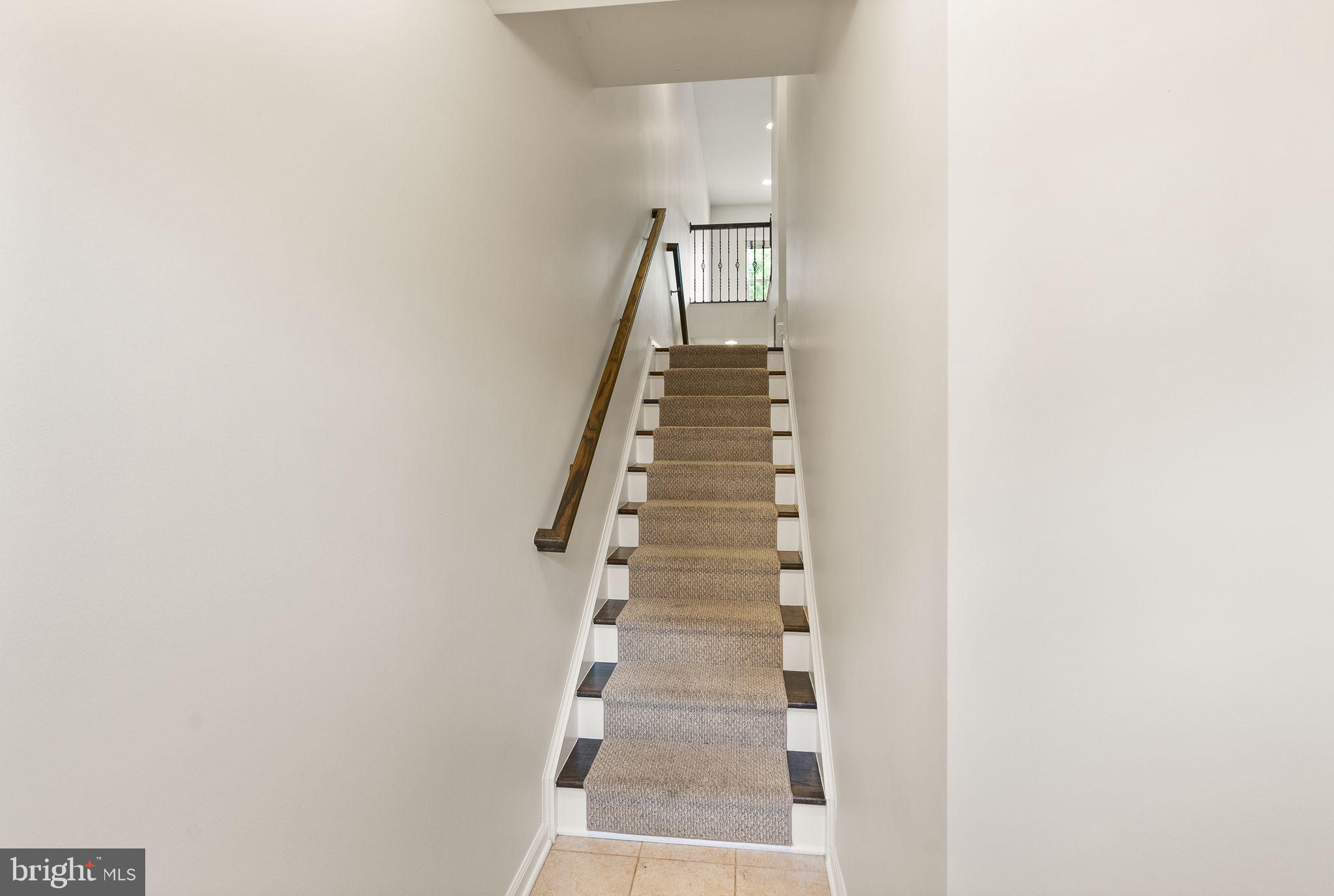 7034 DARBEY KNOLL DRIVE