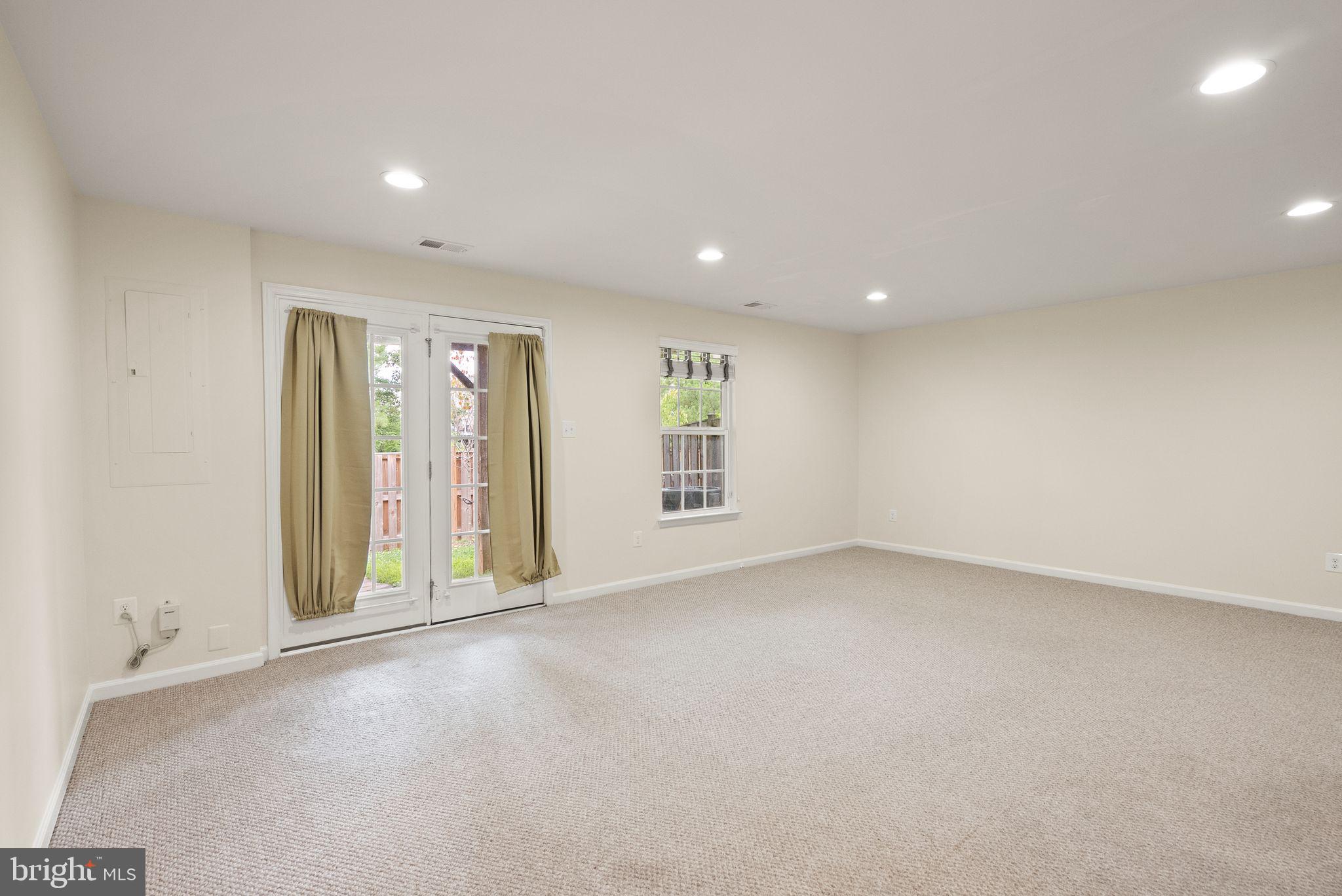 7034 DARBEY KNOLL DRIVE