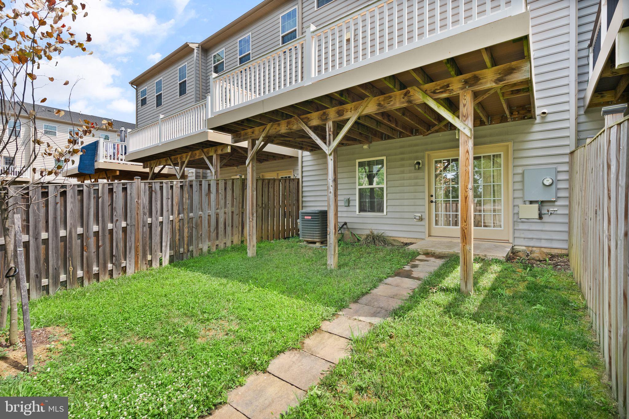 7034 DARBEY KNOLL DRIVE