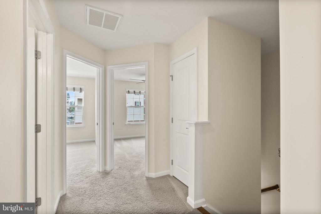 7034 DARBEY KNOLL DRIVE