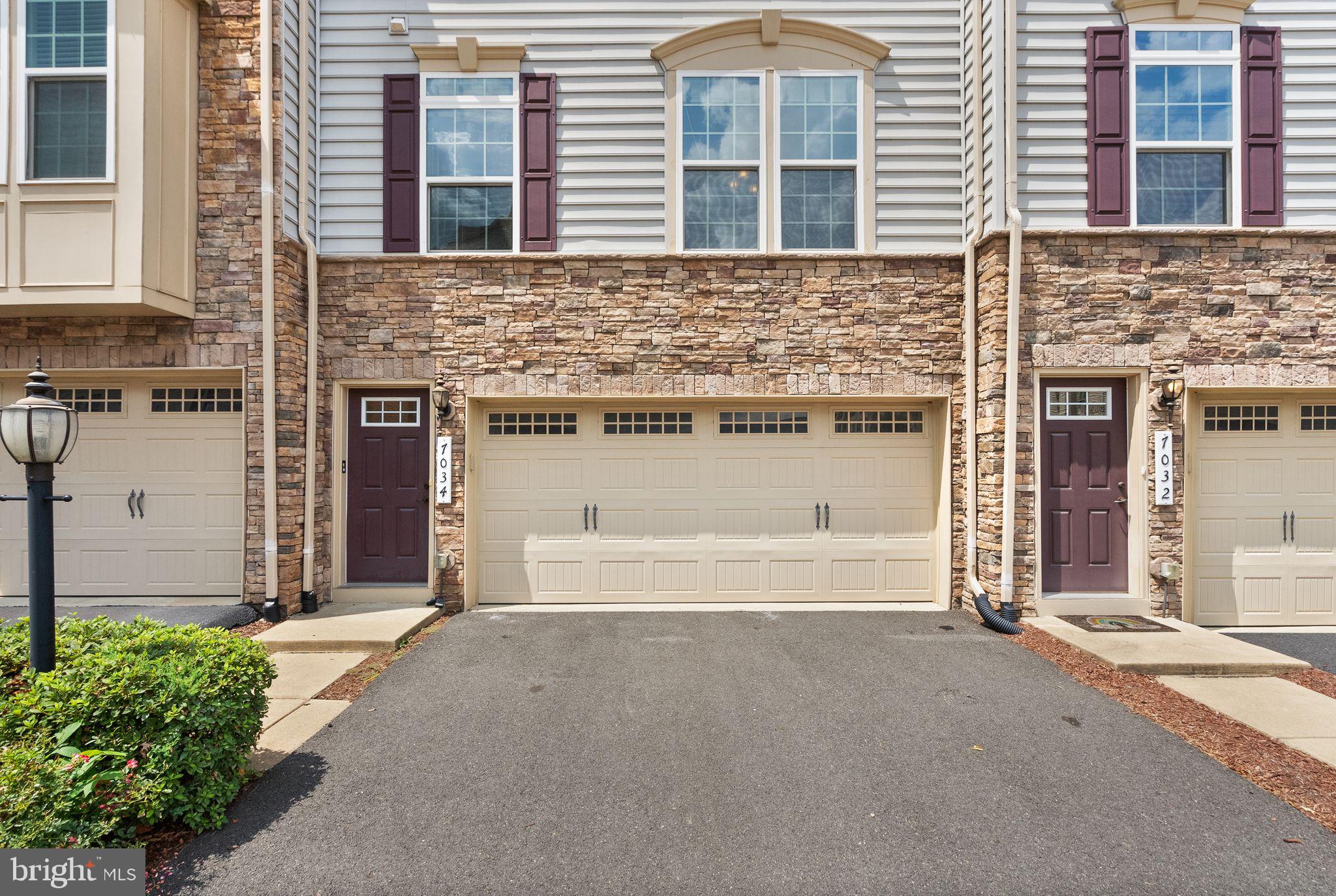 7034 DARBEY KNOLL DRIVE