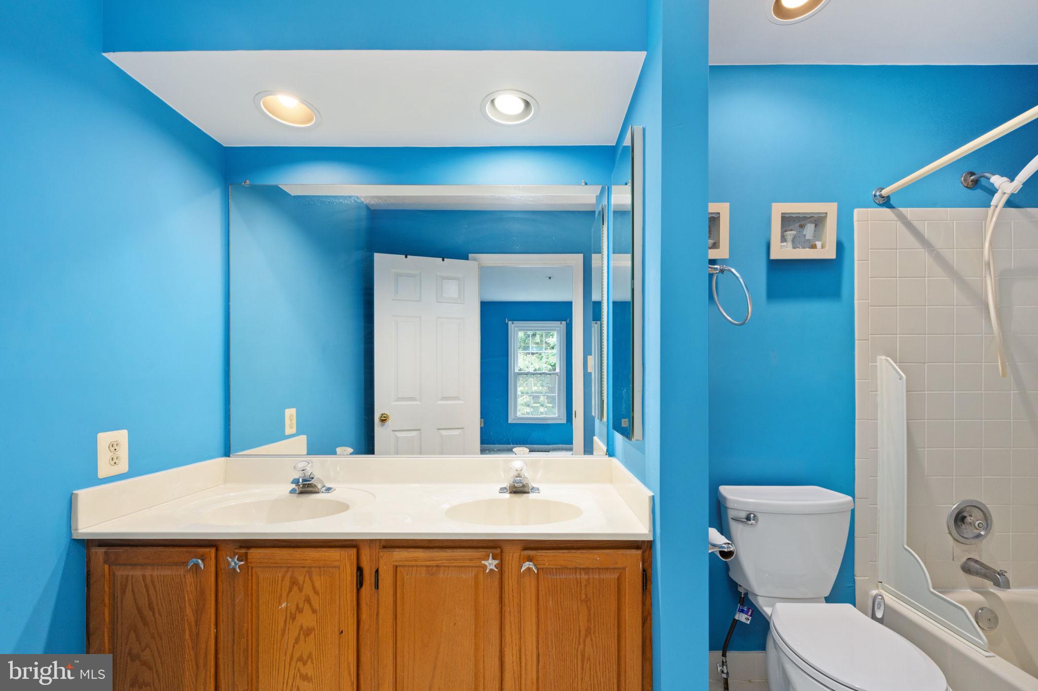 7882 Blue Gray Cir