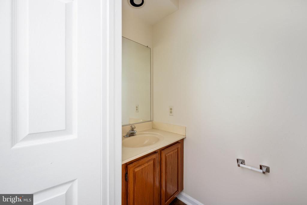 7882 Blue Gray Cir