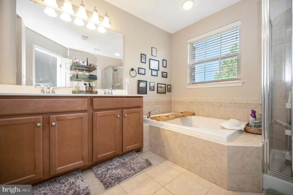 12767 Stone Lined Cir