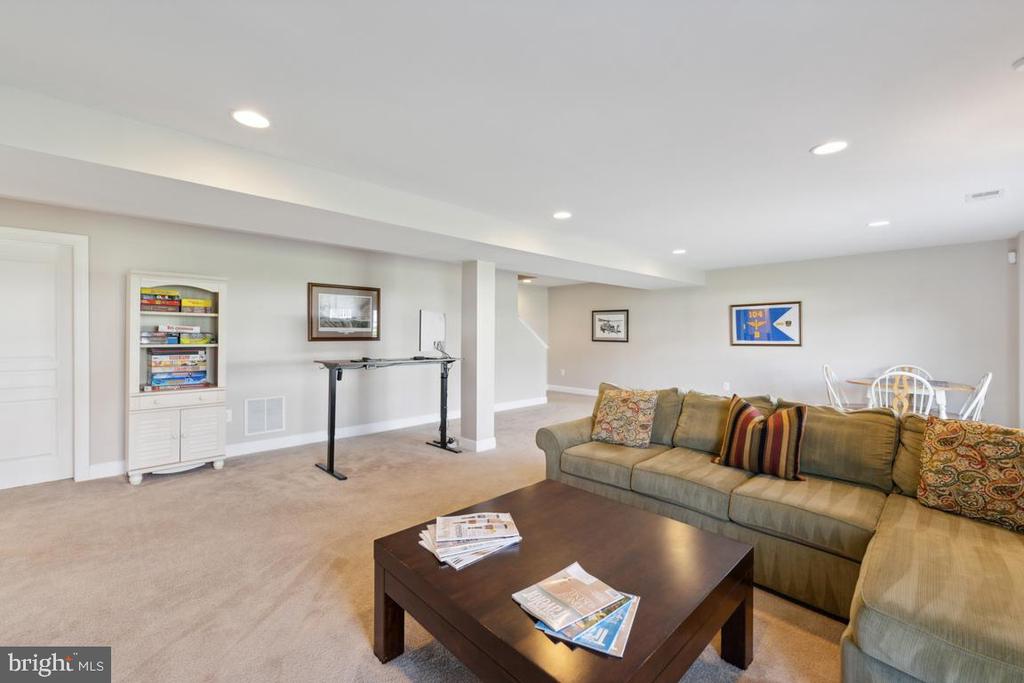 5824 Amanda Rose Ln