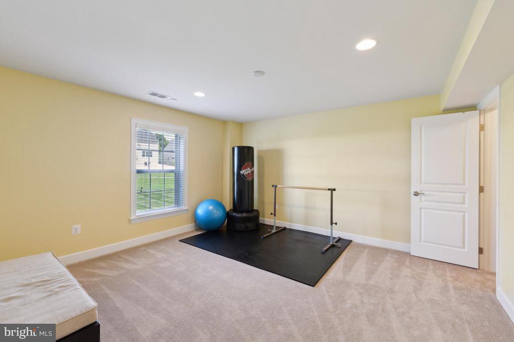 5824 Amanda Rose Ln