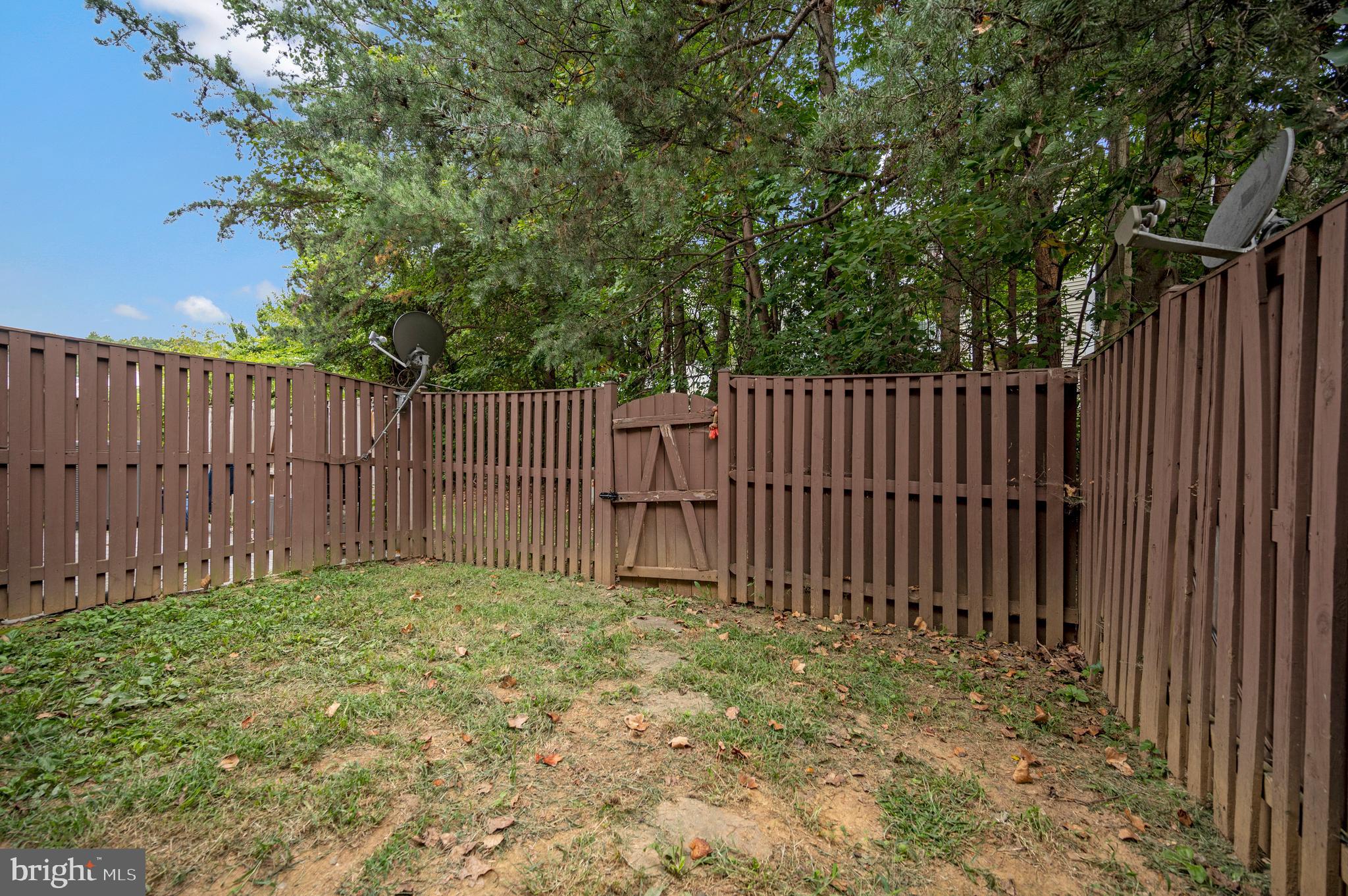 5154 Race Pointe Pl