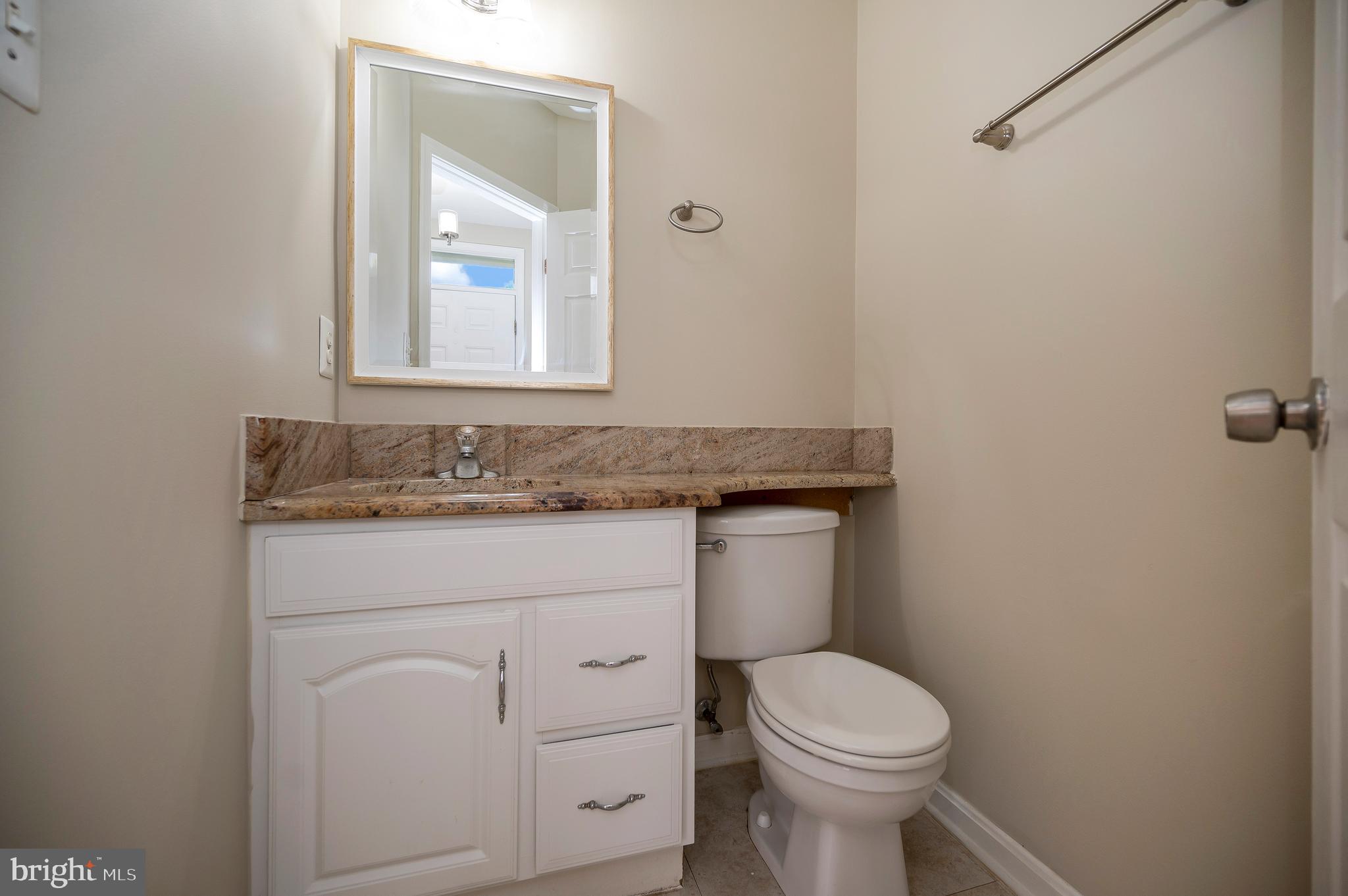 5154 Race Pointe Pl