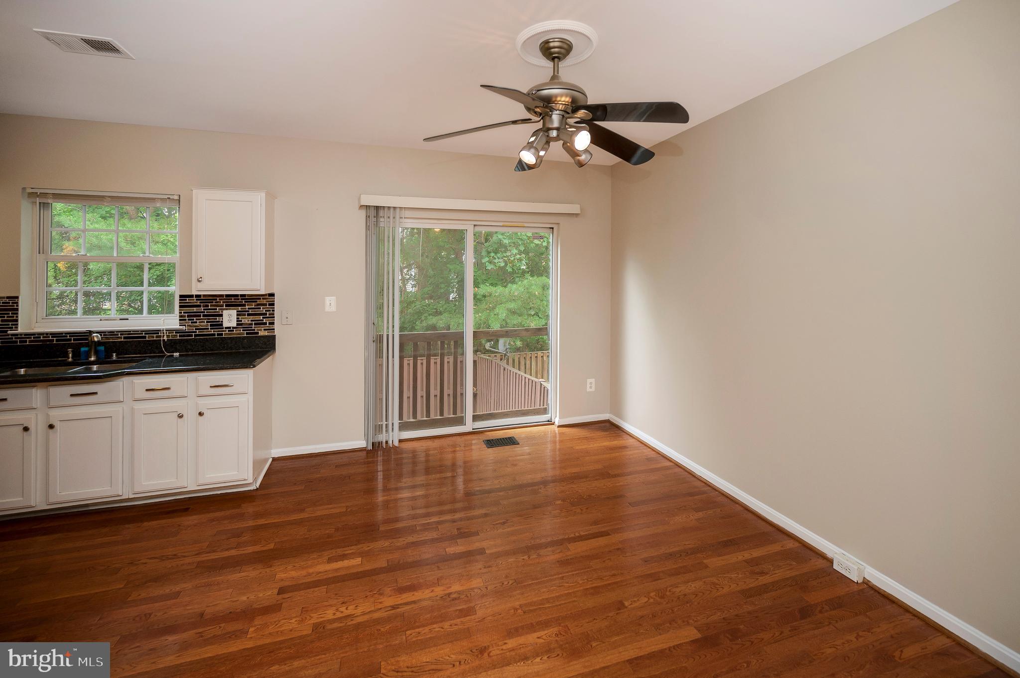 5154 Race Pointe Pl