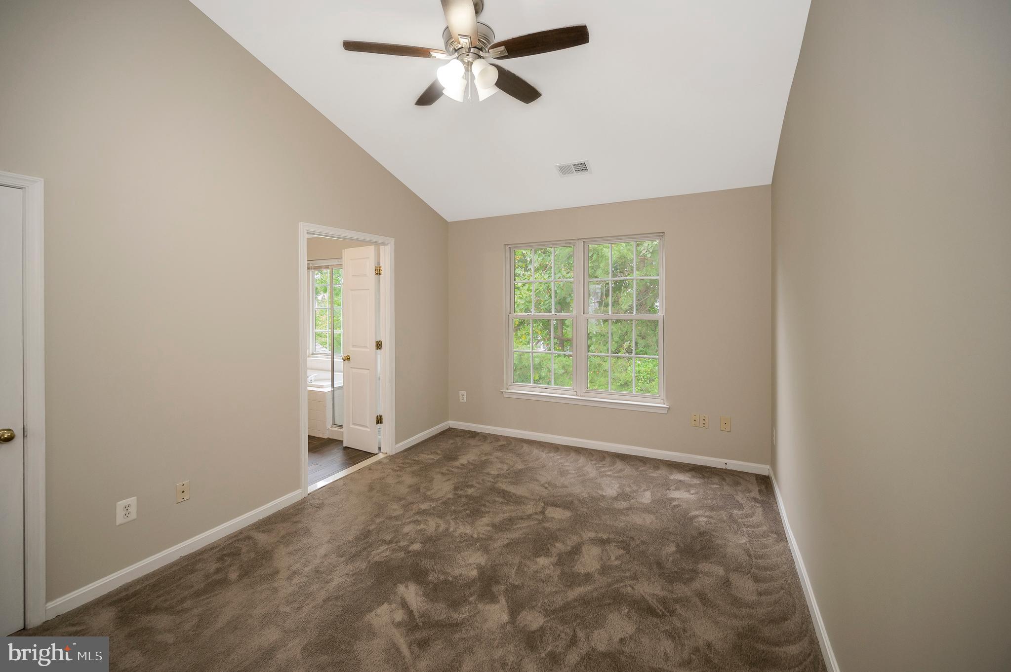 5154 Race Pointe Pl