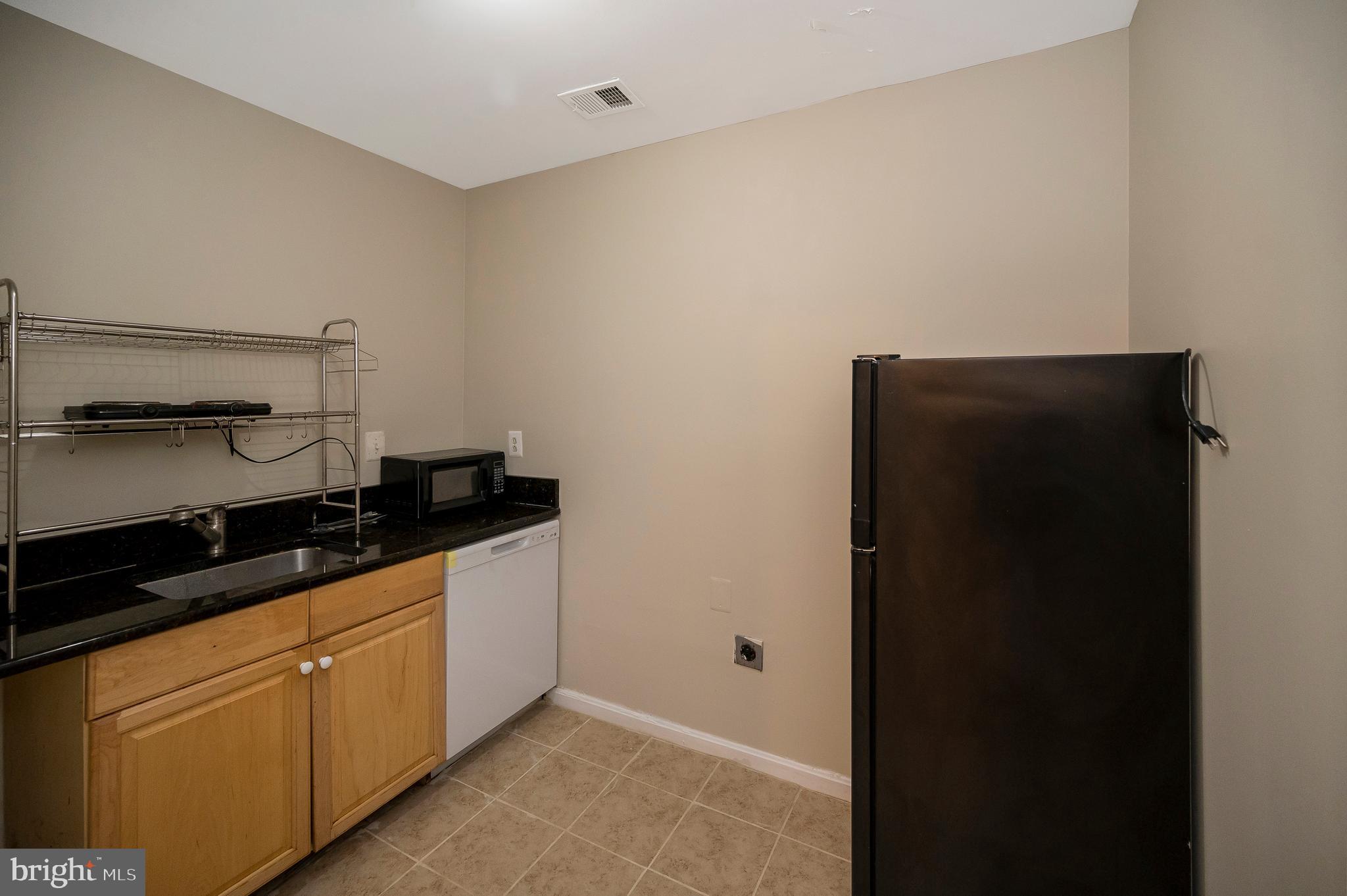 5154 Race Pointe Pl