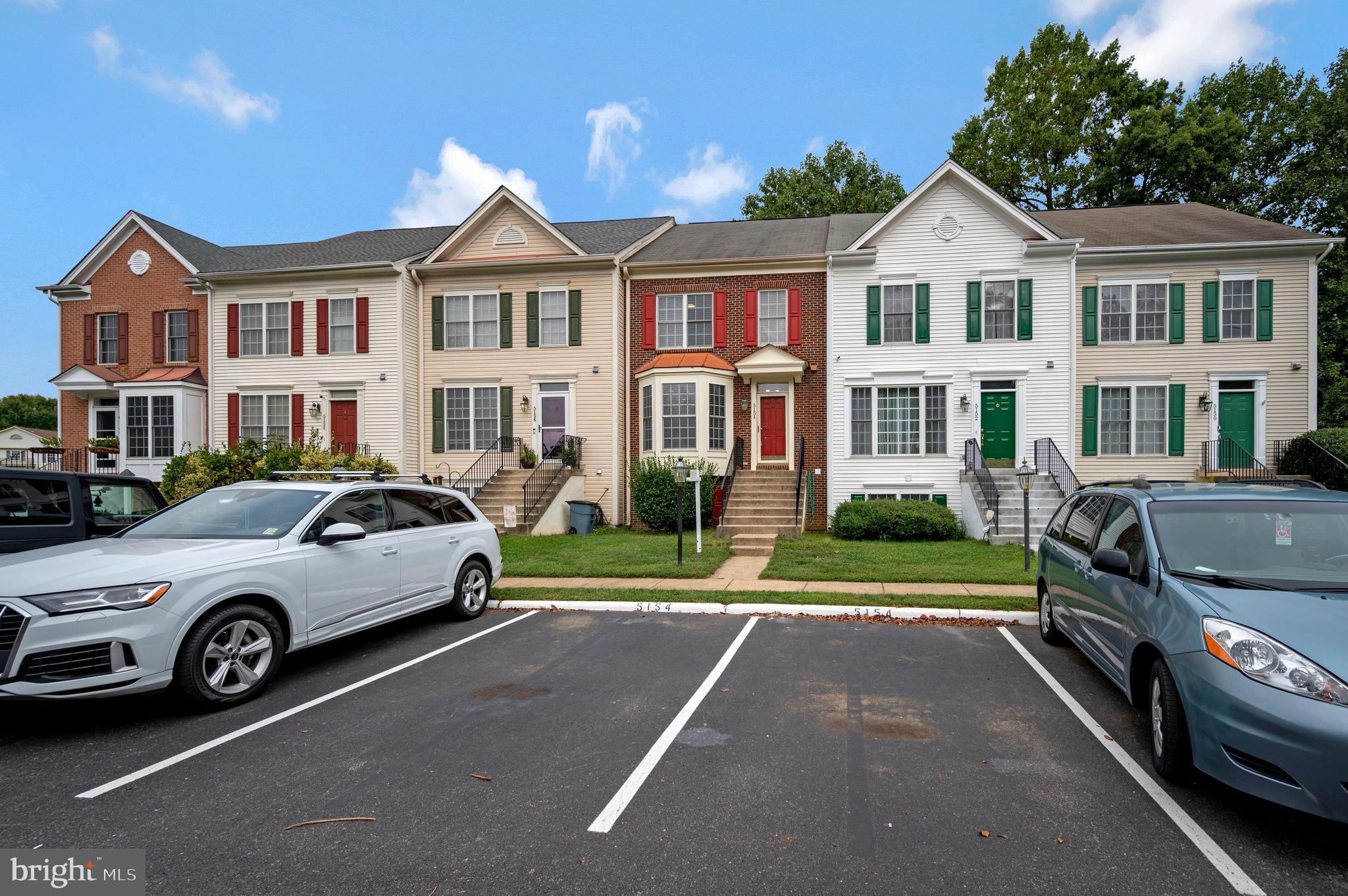 5154 Race Pointe Pl