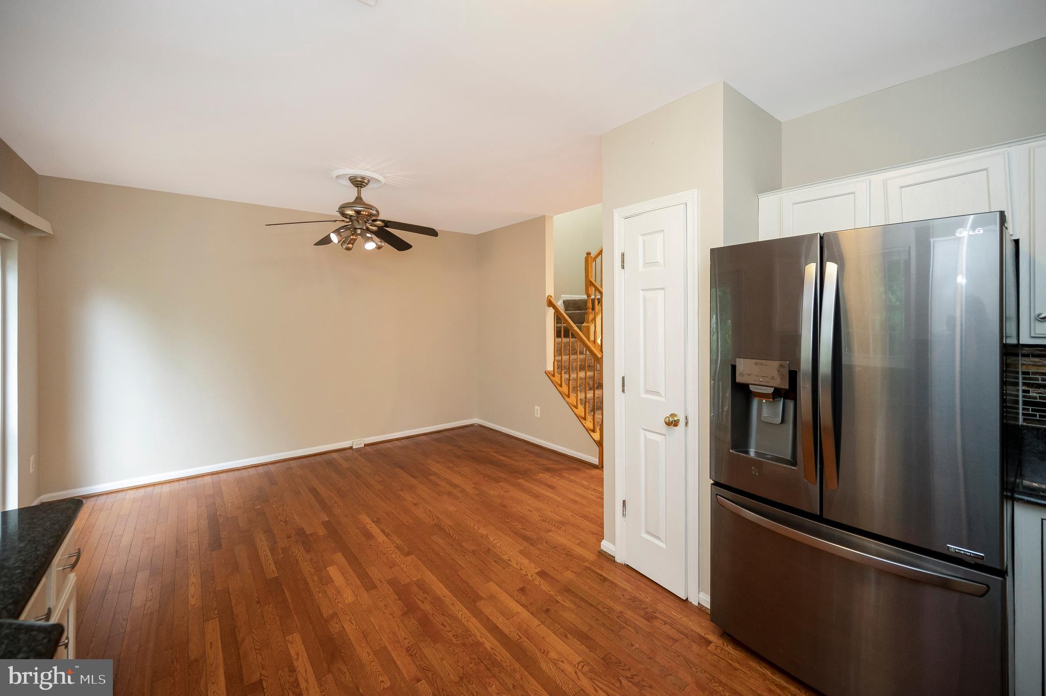 5154 Race Pointe Pl