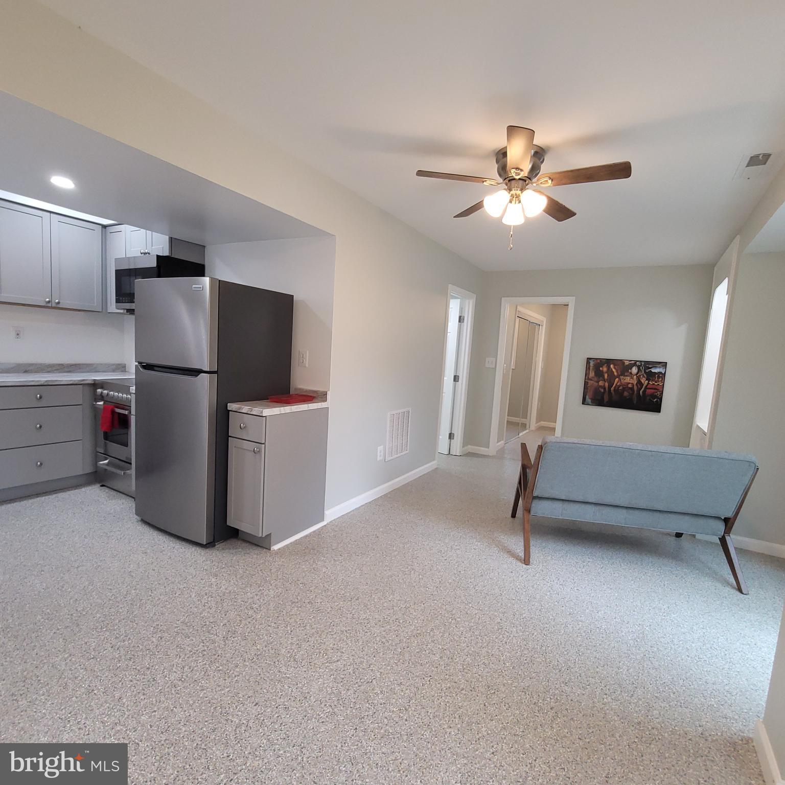 13931 MATHEWS DR #3