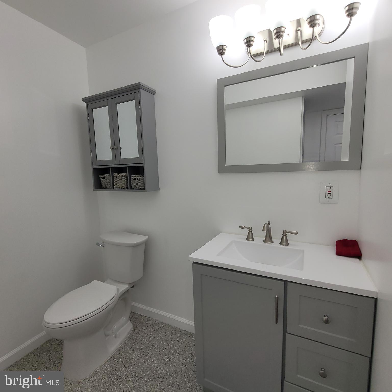 13931 MATHEWS DR #3