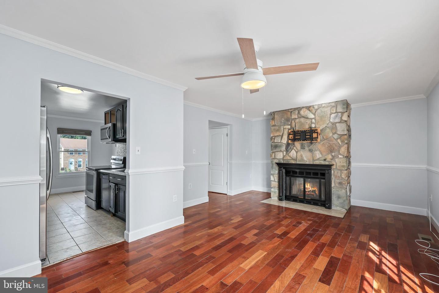 4651 Woodway Pl