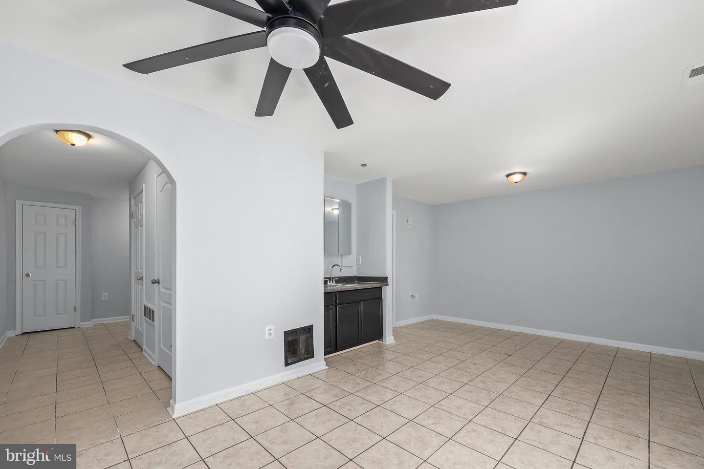 4651 Woodway Pl