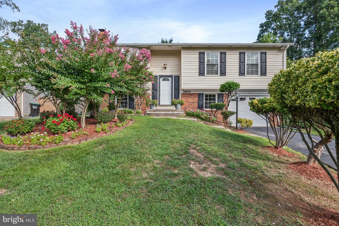 5654 Smallwood Ct