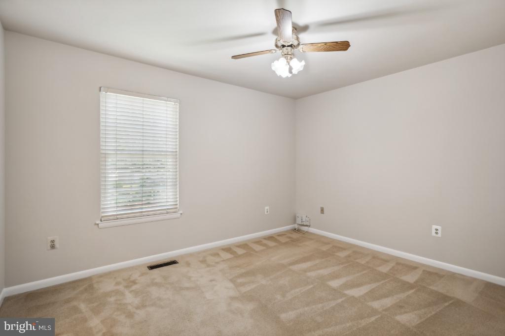 5654 SMALLWOOD COURT