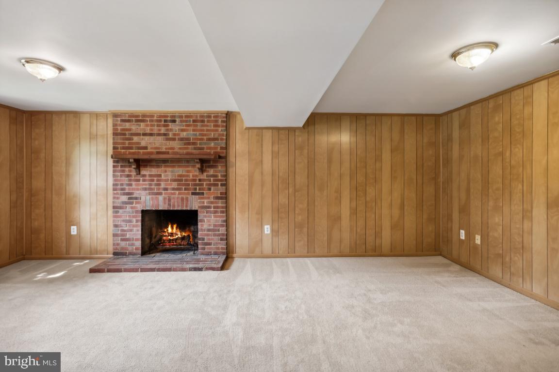 5654 Smallwood Ct